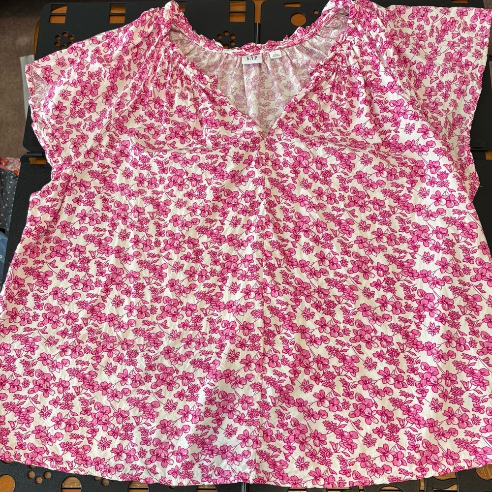 GAP Pink Floral V-Neck Blouse on White
